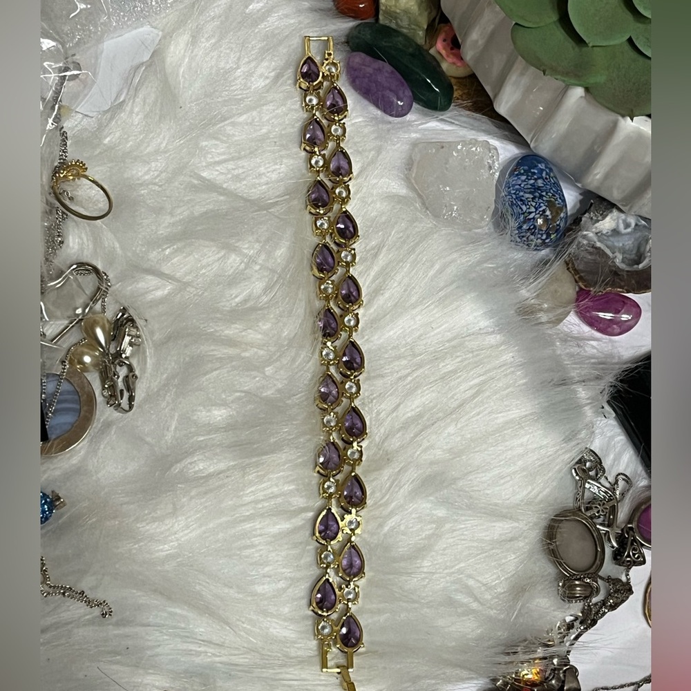 Gorgeous Amethyst Bracelet - Picture 7 of 14